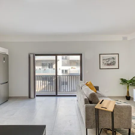 3br With Ac & Balcony In Marsascala