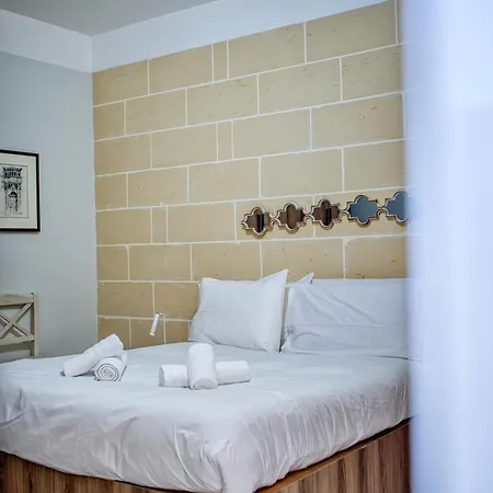 3br With Ac & Balcony In Marsascala *