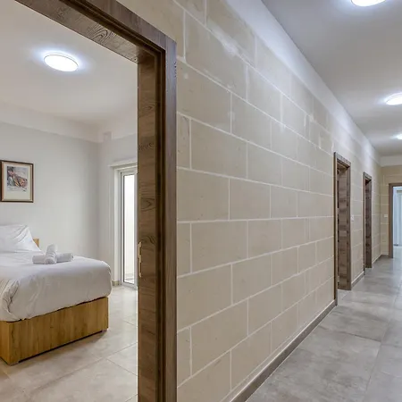 3br With Ac & Balcony In Marsascala * Il-Mahsel