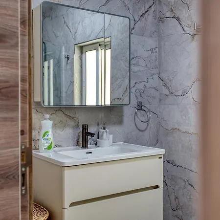 3br With Ac & Balcony In Marsascala Lägenhet