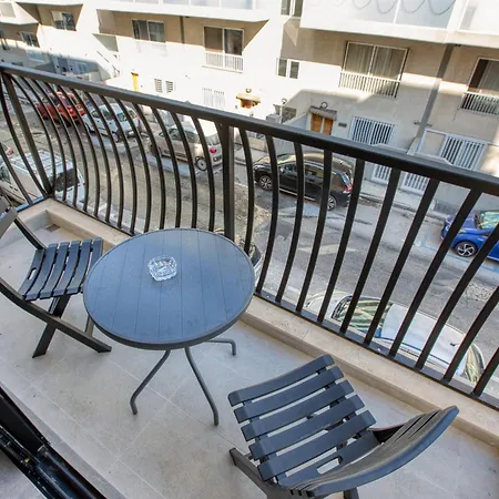 3br With Ac & Balcony In Marsascala