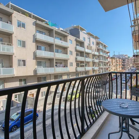 Lägenhet 3br With Ac & Balcony In Marsascala *